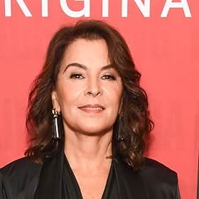 Annabella Sciorra